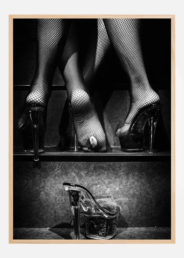 On the soles of its feet Αφίσα