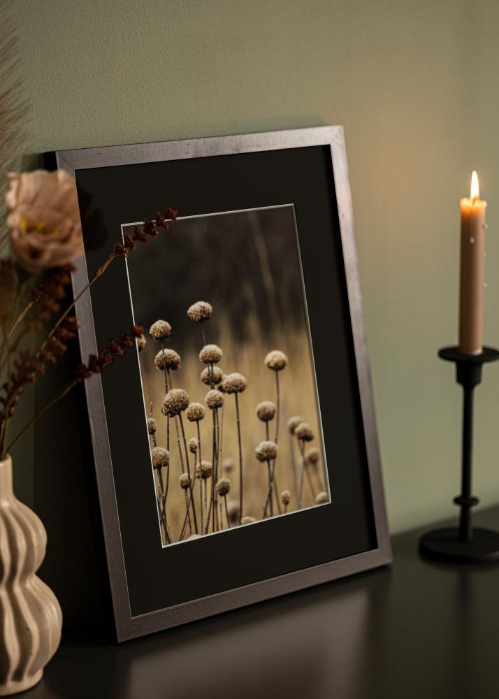 Πλαίσιο Selection Καρυδιά 70x100 cm - Πασπαρτού Μαύρος 62x93 cm