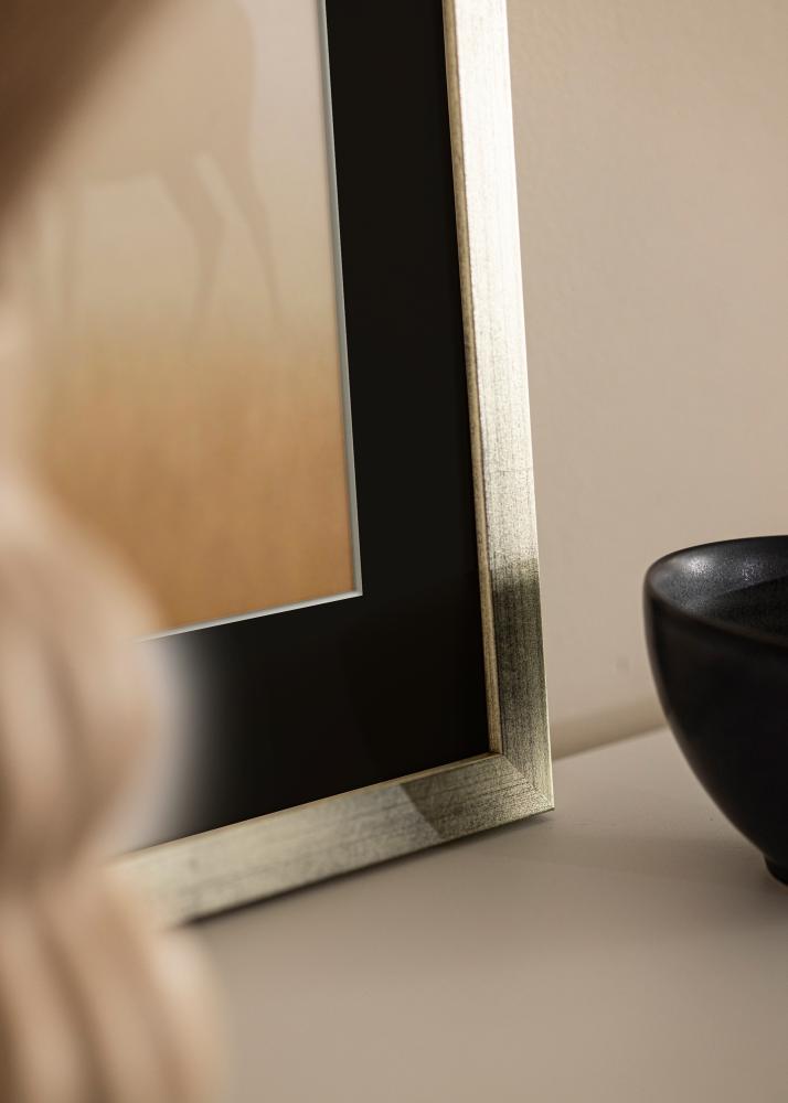 Πλαίσιο Κομψός Ασημί 30x40 cm - Πασπαρτού Μαύρος 21x29,7 cm (A4)