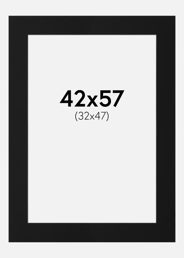 Πασπαρτού Μαύρο Πρότυπο (Λευκός Πυρήνας) 42x57 cm (32x47)