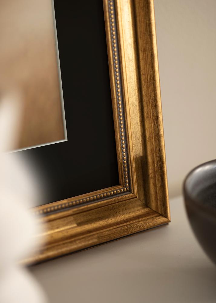 Πλαίσιο Ροκοκό Χρυσός 30x40 cm - Πασπαρτού Μαύρος 21x29,7 cm (A4)