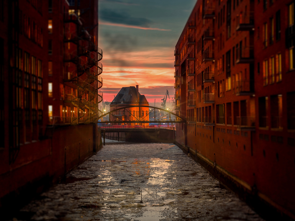 Πόλη στο νερό Αφίσα