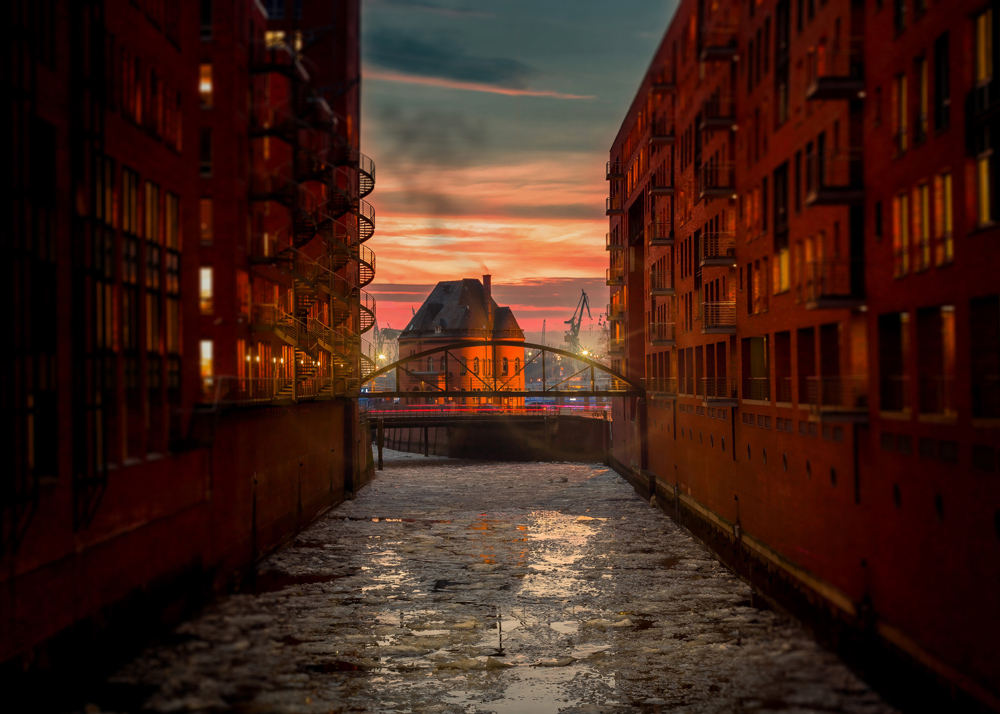 Πόλη στο νερό Αφίσα